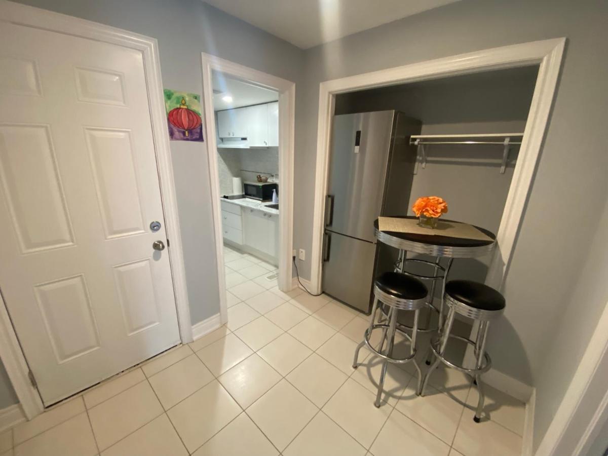 2 Bedroom With 2 Ensuites Unit In Richmond Hill Ngoại thất bức ảnh