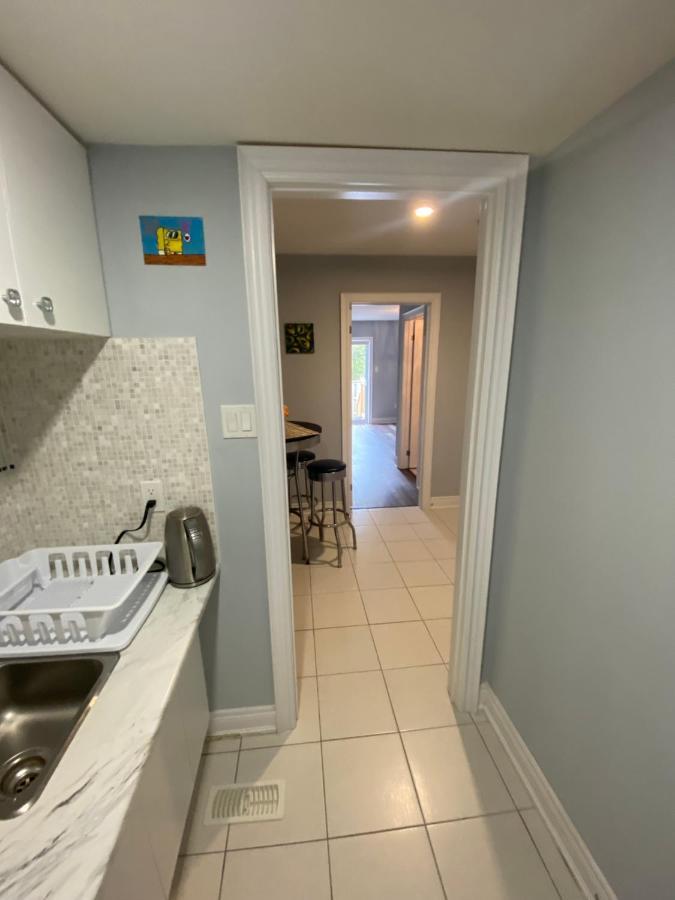 2 Bedroom With 2 Ensuites Unit In Richmond Hill Ngoại thất bức ảnh