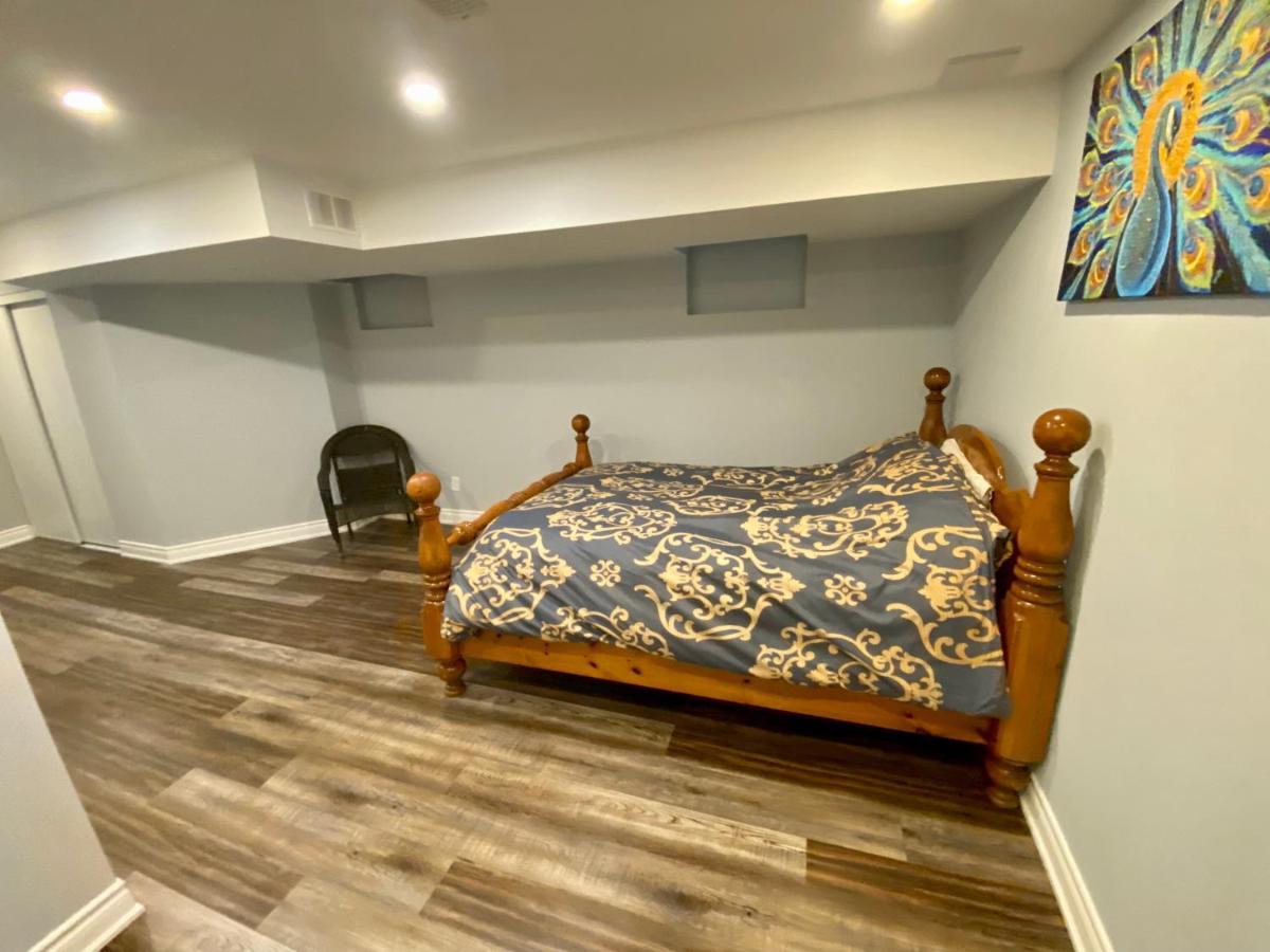 2 Bedroom With 2 Ensuites Unit In Richmond Hill Ngoại thất bức ảnh